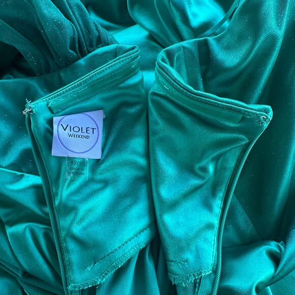 NWT Violet Weekend One Shoulder Satin Cascading Ruffle Gown Jade Size 17/18 - Picture 13 of 15